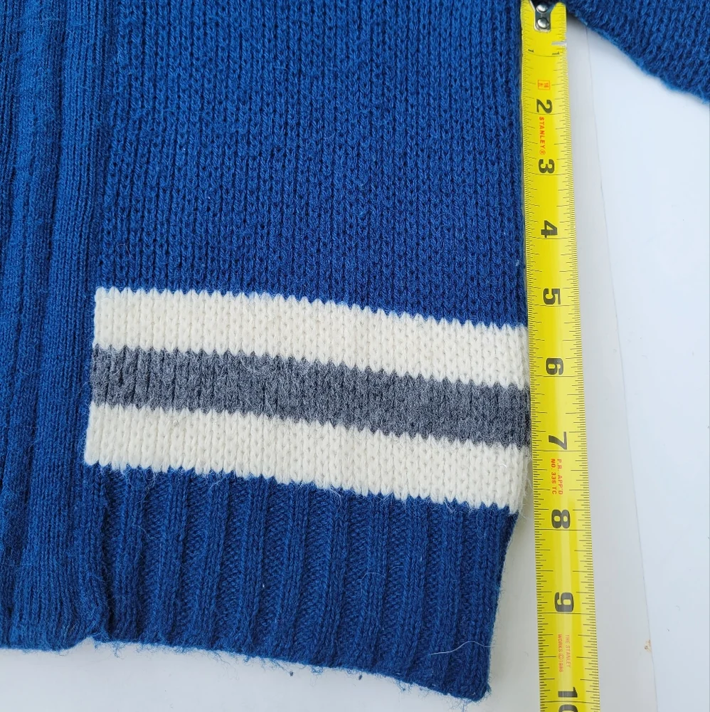Vintage wool blue and white zip up turtleneck cardigan sweater